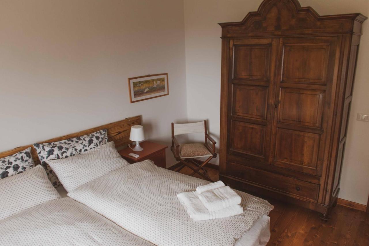 Bed And Breakfast Humus Sapiens Castiglione Chiavarese Exteriör bild
