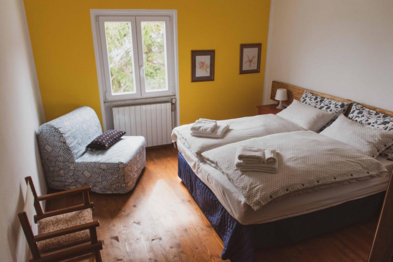Bed And Breakfast Humus Sapiens Castiglione Chiavarese Exteriör bild